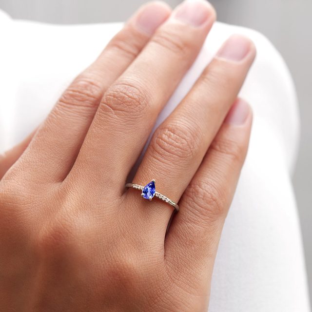 WHITE GOLD RING WITH TANZANITE IN A TEADROP CUT - TANZANITE RINGS - 