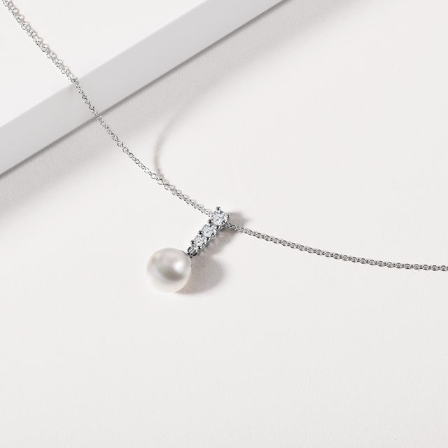 AKOYA PEARL AND DIAMOND PENDANT NECKLACE IN WHITE GOLD - PEARL PENDANTS - 