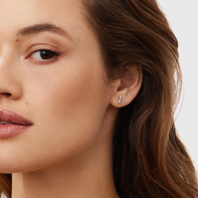 WHITE GOLD BAR EARRINGS - WHITE GOLD EARRINGS - 