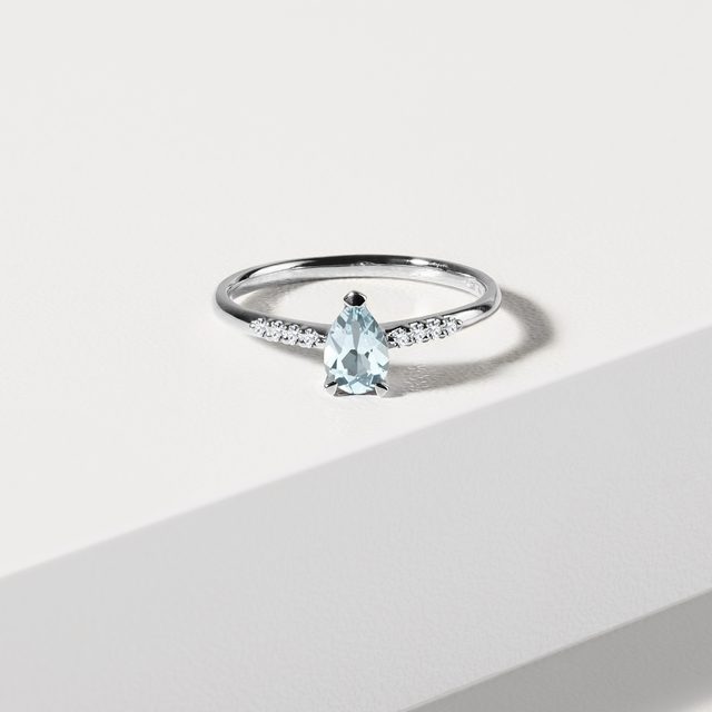 WHITE GOLD RING WITH AN AQUAMARINE IN TEADROP AND DIAMONDS - AQUAMARINE RINGS - 