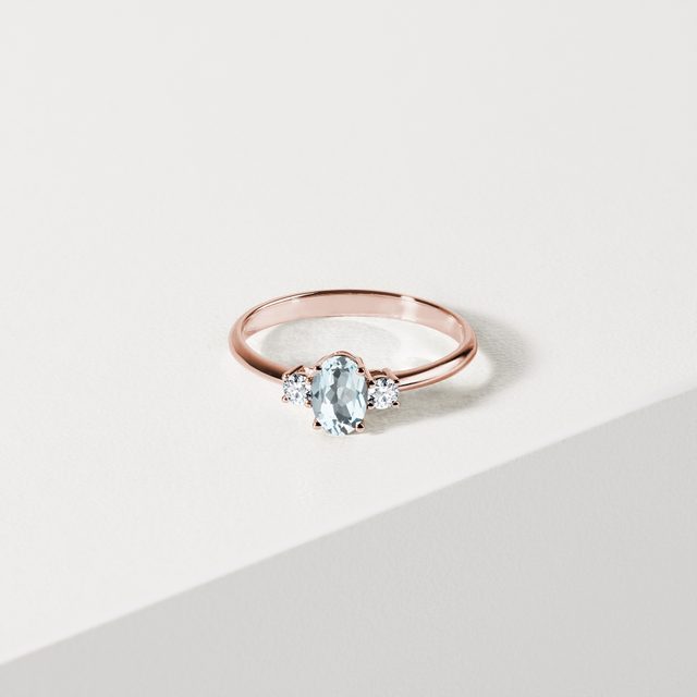 RING WITH AQUAMARINE AND DIAMONDS IN ROSE GOLD - AQUAMARINE RINGS - 
