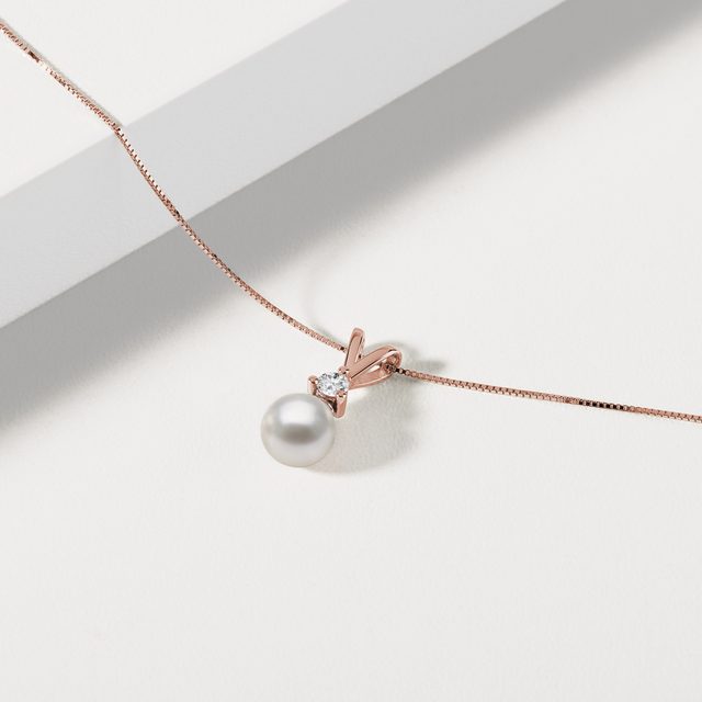 PEARL AND DIAMOND NECKLACE IN ROSE GOLD - PEARL PENDANTS - 