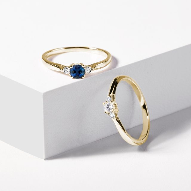 BLUE SAPPHIRE AND DIAMOND GOLD RING - SAPPHIRE ENGAGEMENT RINGS - 