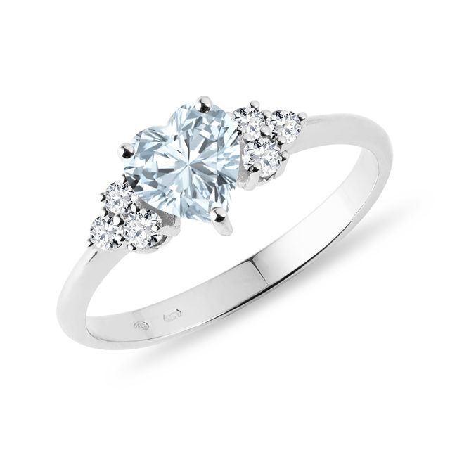 BAGUE EN OR BLANC AVEC AIGUE-MARINE EN FORME DE COEUR - BAGUES EN AIGUE-MARINE - BAGUES