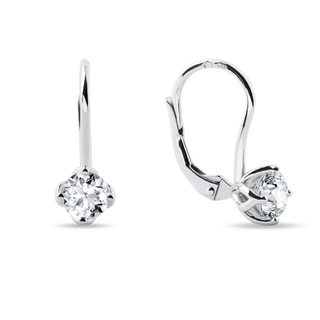 BOUCLES D’OREILLES EN OR BLANC ET DIAMANTS DE SYNTHÈSE - BOUCLES D'OREILLES EN DIAMANT - BOUCLES D'OREILLES