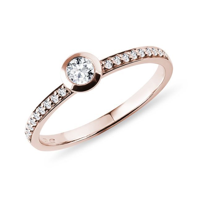 BEZEL-SET DIAMOND ENGAGEMENT RING IN ROSE GOLD - DIAMOND ENGAGEMENT RINGS - ENGAGEMENT RINGS