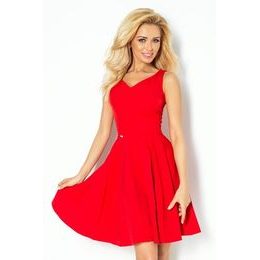 Červené šaty se srdcovým výstřihem