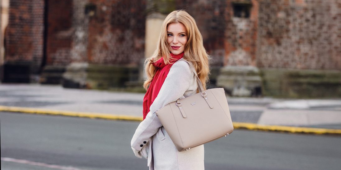 galerie Carmela Beige