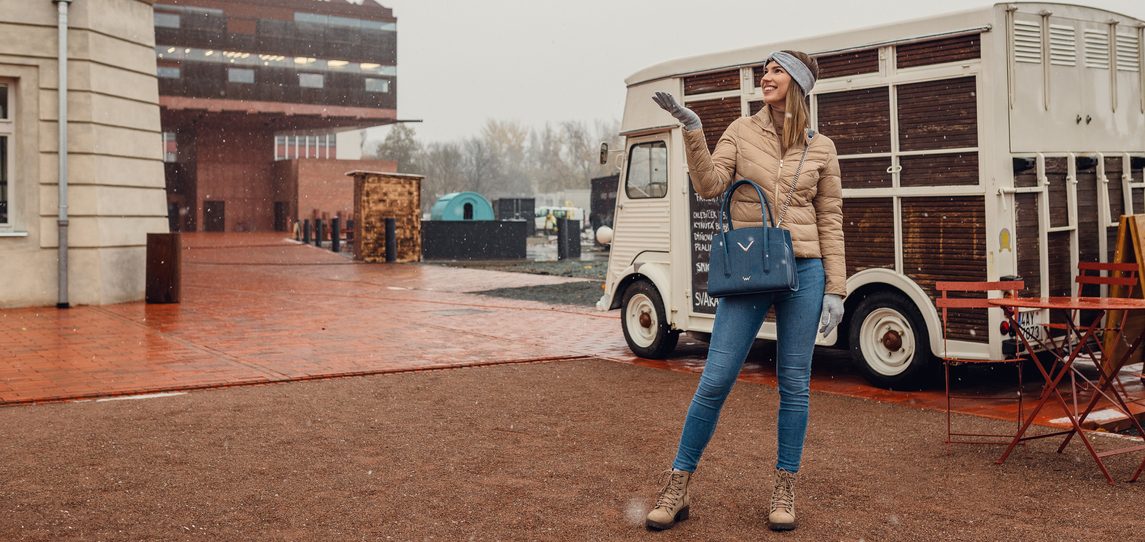 galerie Hennie Blue