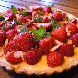 RECEPT: Koláč s jahodami a mascarpone