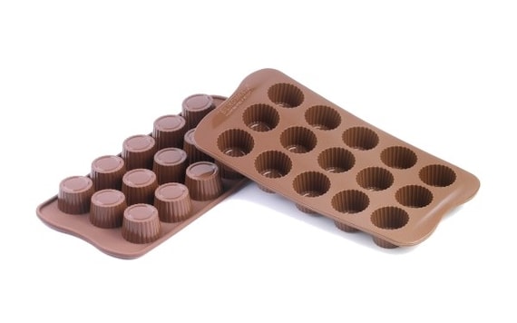 CHOCOLATE MOULDS ON A SHEET - PRALINE