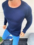 Trendový granátový sveter