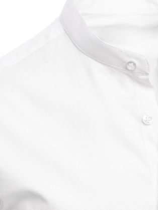 Trendy biela košeľa so vzorom