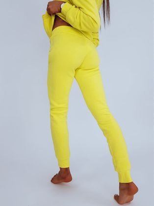 Moderné dámske tepláky Fits v žltej farbe