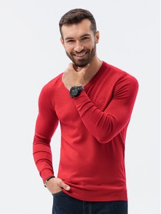 Červený sveter s véčkovým výstrihom E191