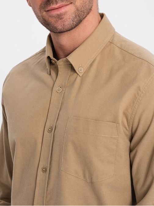 Ležérna svetlo hnedá košeľa s vreckom V2 SHOS-0153