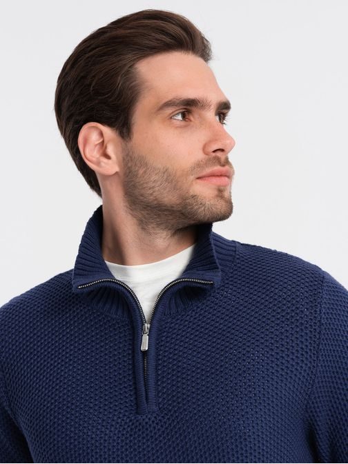 Elegantný pánsky sveter v granátovej farbe V7 SWZS-0105
