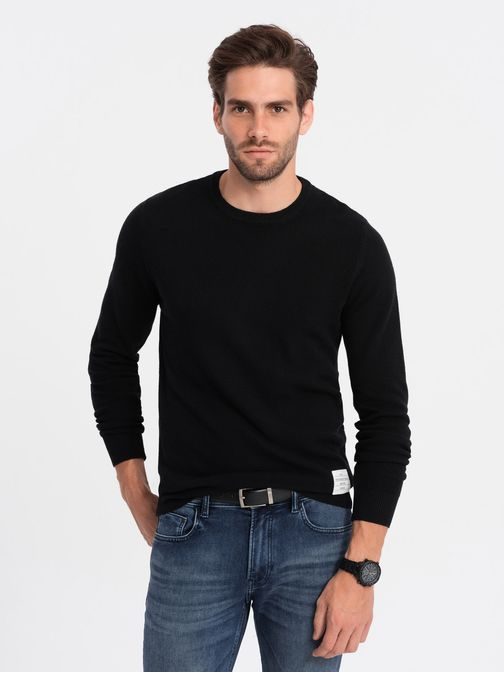 Trendy čierny sveter s jemnou štruktúrou V4 SWSW-0104