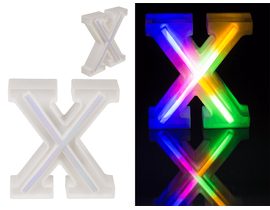 Neonové světlo písmeno X