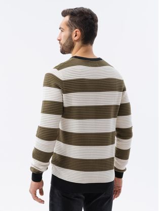 Béžový pletený svetr s módními dírami