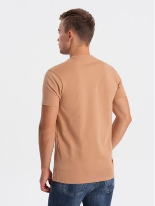 Zajímavé tričko s ozdobnou kapsou světle hnědé V7 TSPT-0154