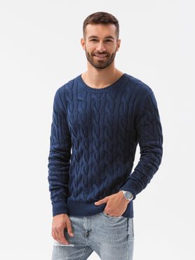 Trendy svetr jako must-have v zimním šatníku