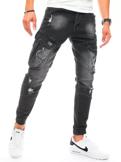 Kapsáčové černé džíny v moderním provedení