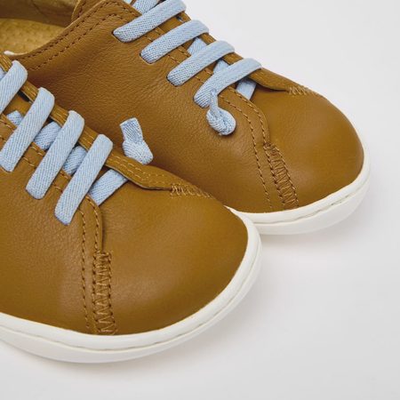 CAMPER PAVITRA TENISKY Cognac/Blue laces 2