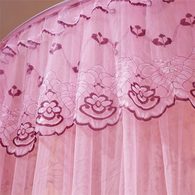 Nádherná nebesa nad postel s ozdobnými volánky - růžová