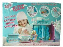 Bratz Kidz zimní hotýlek s výrobníkem zmrzliny+ panenka Cloe