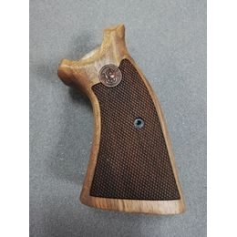 KSD Smith & Wesson K/L gungrips square butt frame Classic walnut ořech
