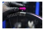 MUC-OFF TUBELESS TAG HOLDER & 44 MM VALVE KIT - Skrytý držák na lokátor s ventilkem 44 mm