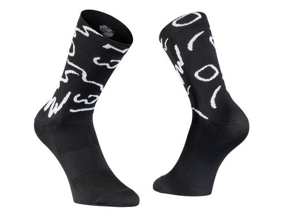 Pánské cyklo ponožky Northwave Vibe Sock Black/White