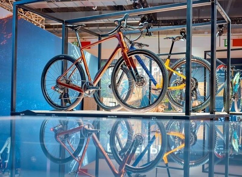 Trendy v cyklistickém vybavení pro sezónu 2025