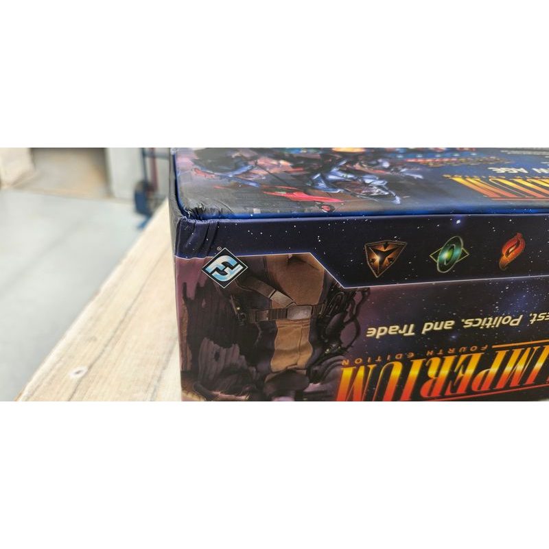 Twilight Imperium 4th Edition (poškozený obal)