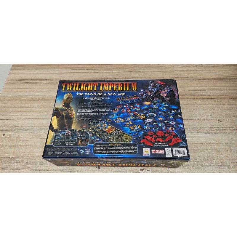 Twilight Imperium 4th Edition (poškozený obal)
