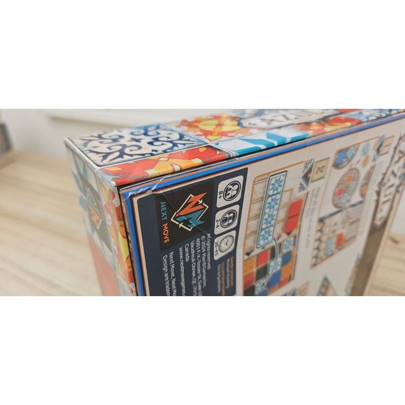 Azul (EN) (poškozený kus)