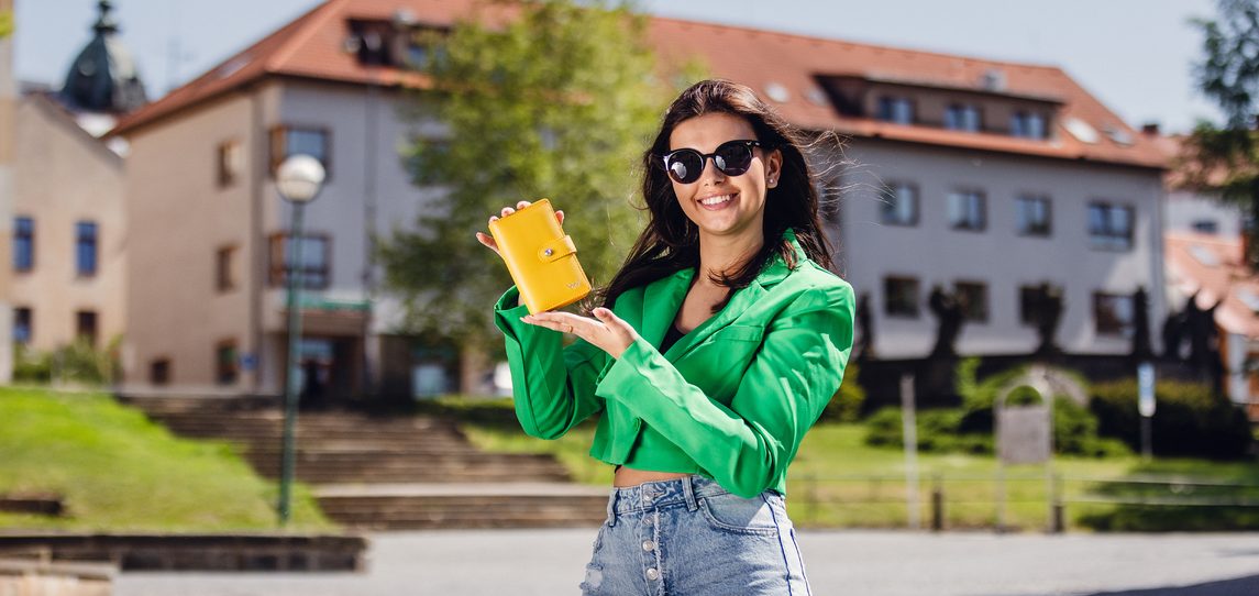 galerie Maeva Middle Yellow