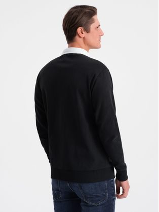 Kényelmes fekete pulóver cipzárral