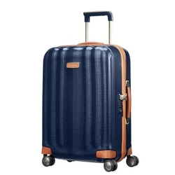 Troler elegant de cabină din colecția Lite-Cube DLX Spinner marca Samsonite. Troler elegant de cabină din colecția Lite-Cube DLX Spinner marca Samsonite.
