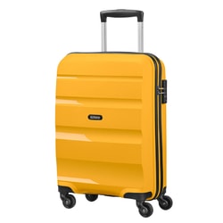 Skvelá, kompaktná verzia kufra Bon Air predstavuje perfektnú kabínovú batožinu pre cestovanie so spoločnosťami Ryanair a EasyJet a ďalšími nízkonákladovými aerolíniami vyžadujúcimi obmedzenia na príručnú batožinu. Skvelá, kompaktná verzia kufra Bon Air predstavuje perfektnú kabínovú batožinu pre cestovanie so spoločnosťami Ryanair a EasyJet a ďalšími nízkonákladovými aerolíniami vyžadujúcimi obmedzenia na príručnú batožinu.