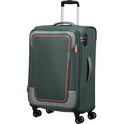 Stredne veľký rozšíriteľný textilný cestovný kufor Pulsonic od značky American Tourister na štyroch kolieskach vybavený TSA zámkom v hravom modernom dizajne.