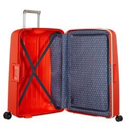 În ceea ce privește spațiul de depozitare, trolerul este echipat cu un compartiment inferior cu bretele pentru fixarea conținutului, un buzunar lateral elastic și un compartiment superior cu separator și fermoar. În ceea ce privește spațiul de depozitare, trolerul este echipat cu un compartiment inferior cu bretele pentru fixarea conținutului, un buzunar lateral elastic și un compartiment superior cu separator și fermoar.