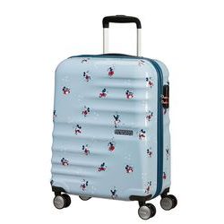 Barevné zavazadlo z kolekce Wavebreaker Disney od značky American Tourister inspirované světem Walta Disneyho. Barevné zavazadlo z kolekce Wavebreaker Disney od značky American Tourister inspirované světem Walta Disneyho.
