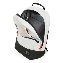 Je vybavený přední kapsou na zip, horním držadlem, polstrovanými ramenními popruhy a stahovacím popruhem přes hrudník. Obsahuje také kapsu na tablet do velikosti 10,1" (19 x 27 x 1,7 cm /⌀ 25,7 cm). Je vybavený přední kapsou na zip, horním držadlem, polstrovanými ramenními popruhy a stahovacím popruhem přes hrudník. Obsahuje také kapsu na tablet do velikosti 10,1" (19 x 27 x 1,7 cm /⌀ 25,7 cm).