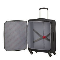 Úložný prostor disponuje fixačními popruhy, aby vše zůstalo na svém místě. Úložný prostor disponuje fixačními popruhy, aby vše zůstalo na svém místě.