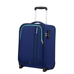 Ľahký palubný kufor na dvoch kolieskach od značky American Tourister z radu Sea Seeker vybavený TSA zámkom.