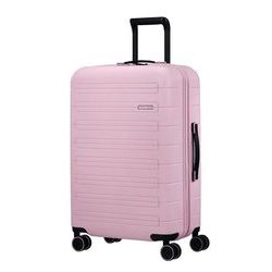Střední cestovní kufr z řady Novastream od značky American Tourister navržený s důrazem na pohodlí a design a nabitý řadou skvělých funkcí.