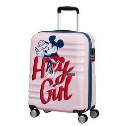Barevné zavazadlo z kolekce Wavebreaker Disney od značky American Tourister inspirované světem Walta Disneyho. Barevné zavazadlo z kolekce Wavebreaker Disney od značky American Tourister inspirované světem Walta Disneyho.
