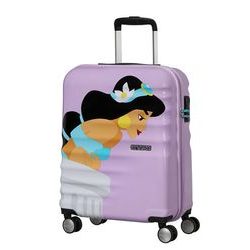 Neodolatelný skořepinový kufr na čtyřech kolečkách vhodný na palubu letadla od značky American Tourister s motivem ikonických princezen z vašich nejoblíbenějších pohádek. Neodolatelný skořepinový kufr na čtyřech kolečkách vhodný na palubu letadla od značky American Tourister s motivem ikonických princezen z vašich nejoblíbenějších pohádek.